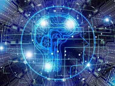 Auf einem dunkelblauen Hintergrund sind verschiedene Schaltkreise und Neuronen abgebildet. In der Mitte ist ein Kreis gezeichnet, in dem sich ein menschlicher Kopf im Seitenprofil befindet. Das Gehirn und die Nervenbahnen sind ebenfalls eingezeichnet.